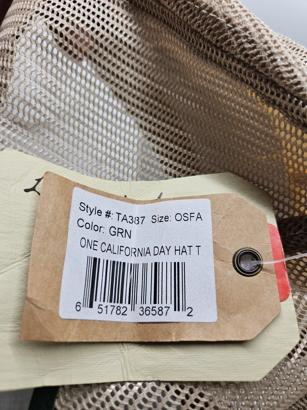 NWT Toes On The Nose One California Day Snapback Trucker Hat Green Tan Bear OSFA